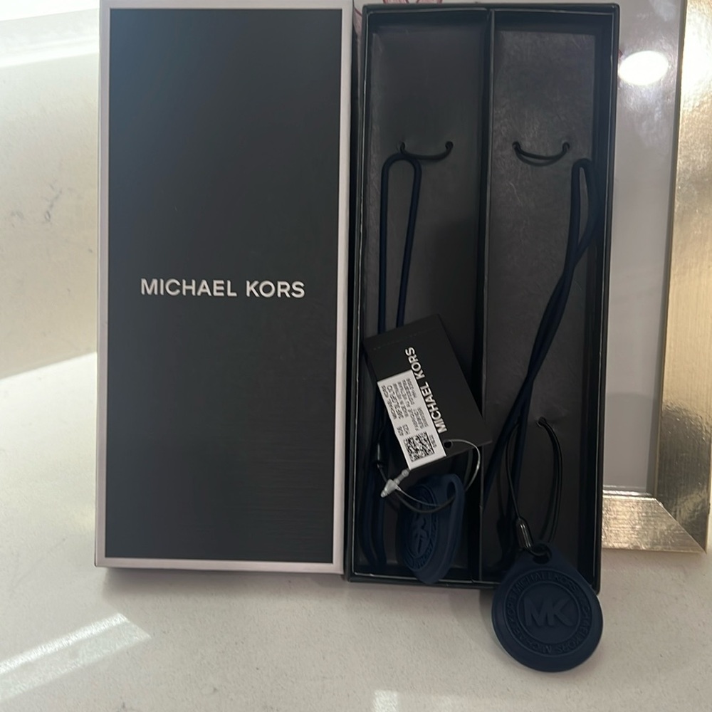 Michael Kors NWT two AirTag cover - navy